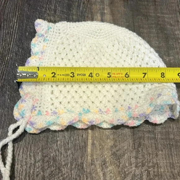 Crochet baby sweater and hat - Picture 6 of 7